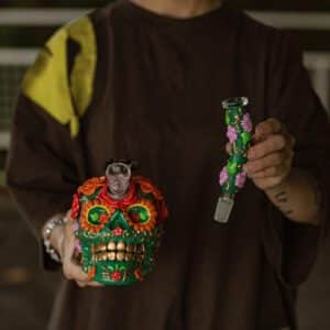 Стеклянный Бонг Череп "Flowering Sugar Skull Bong"